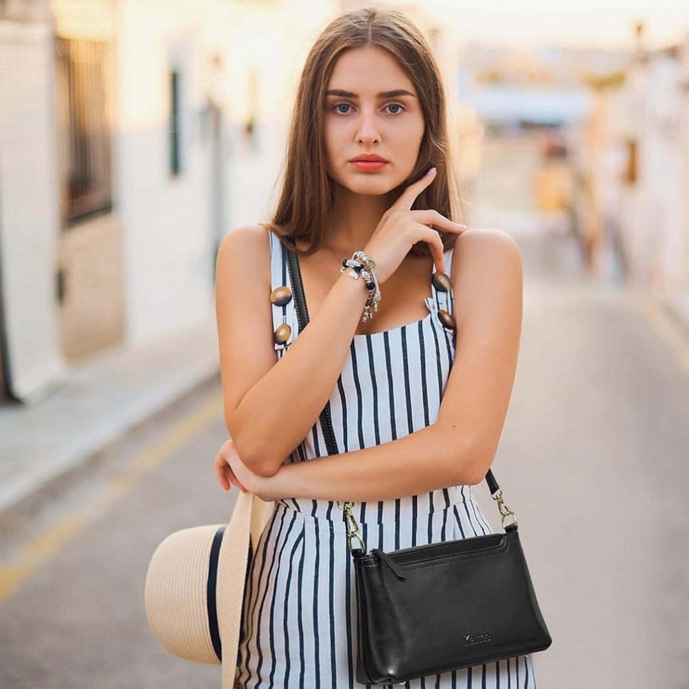 Black Kattee Purse